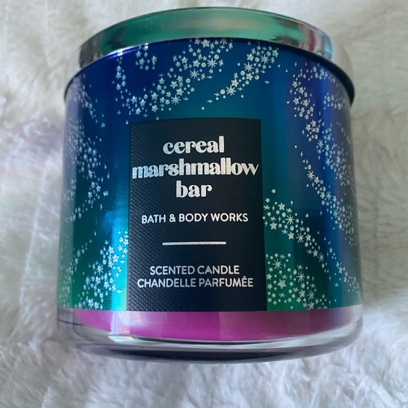 RARE🔥 NEW Bath and Body Works Cereal Marshmallow Bar 3-Wick Candle - Picture 2 of 5